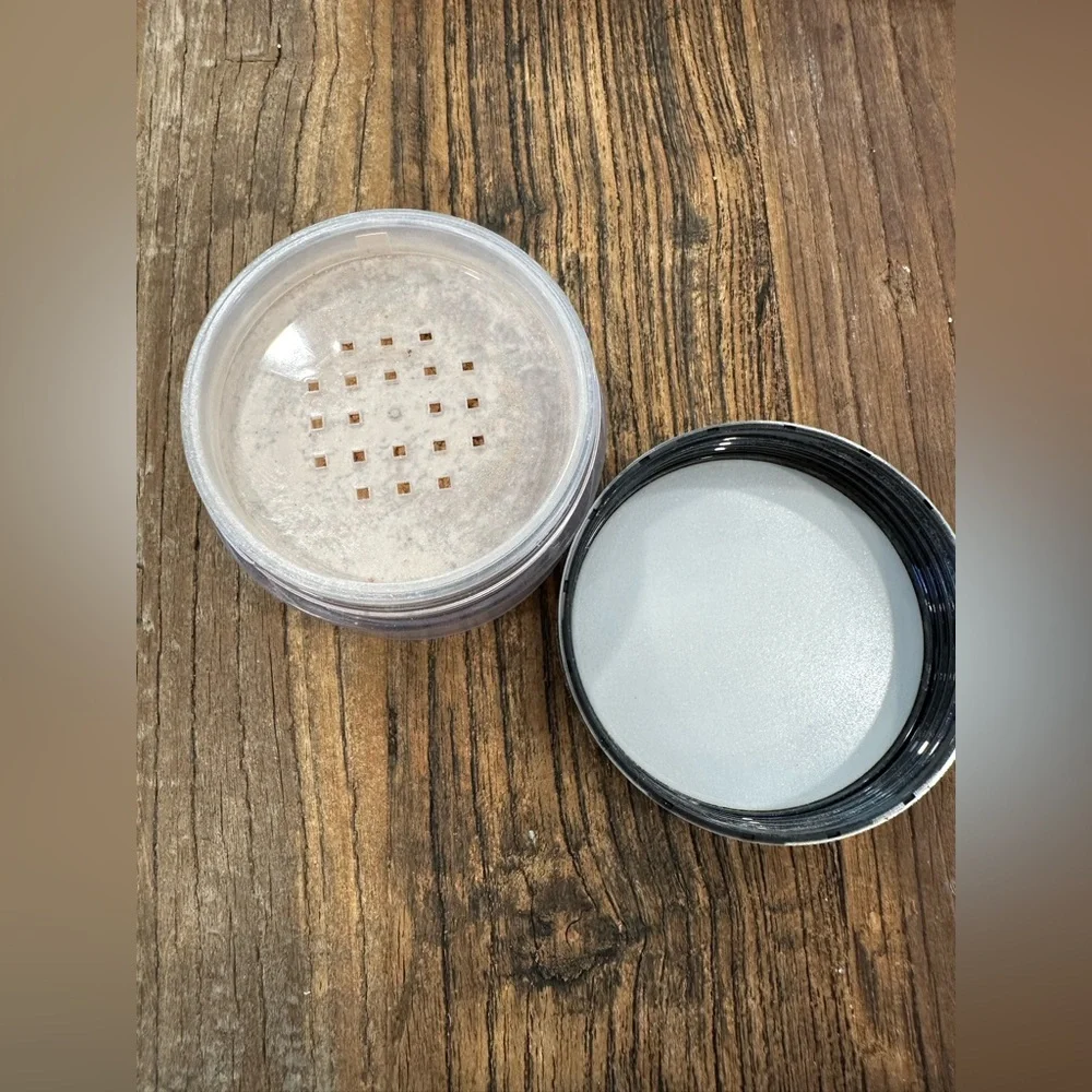 Laura Mercier Translucent Loose Setting Powder - Celestial Light